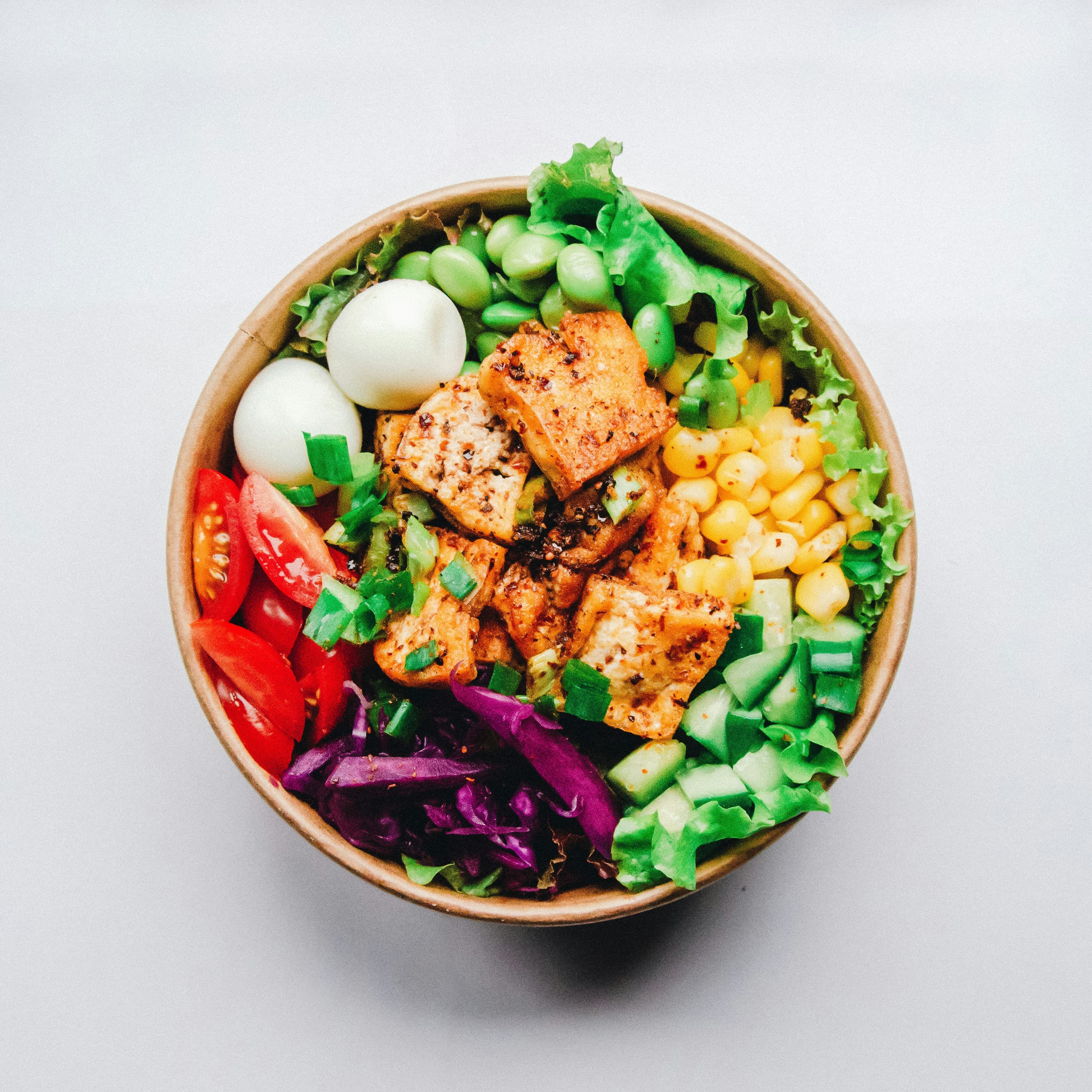 Bowl of grilled meat and vegetables